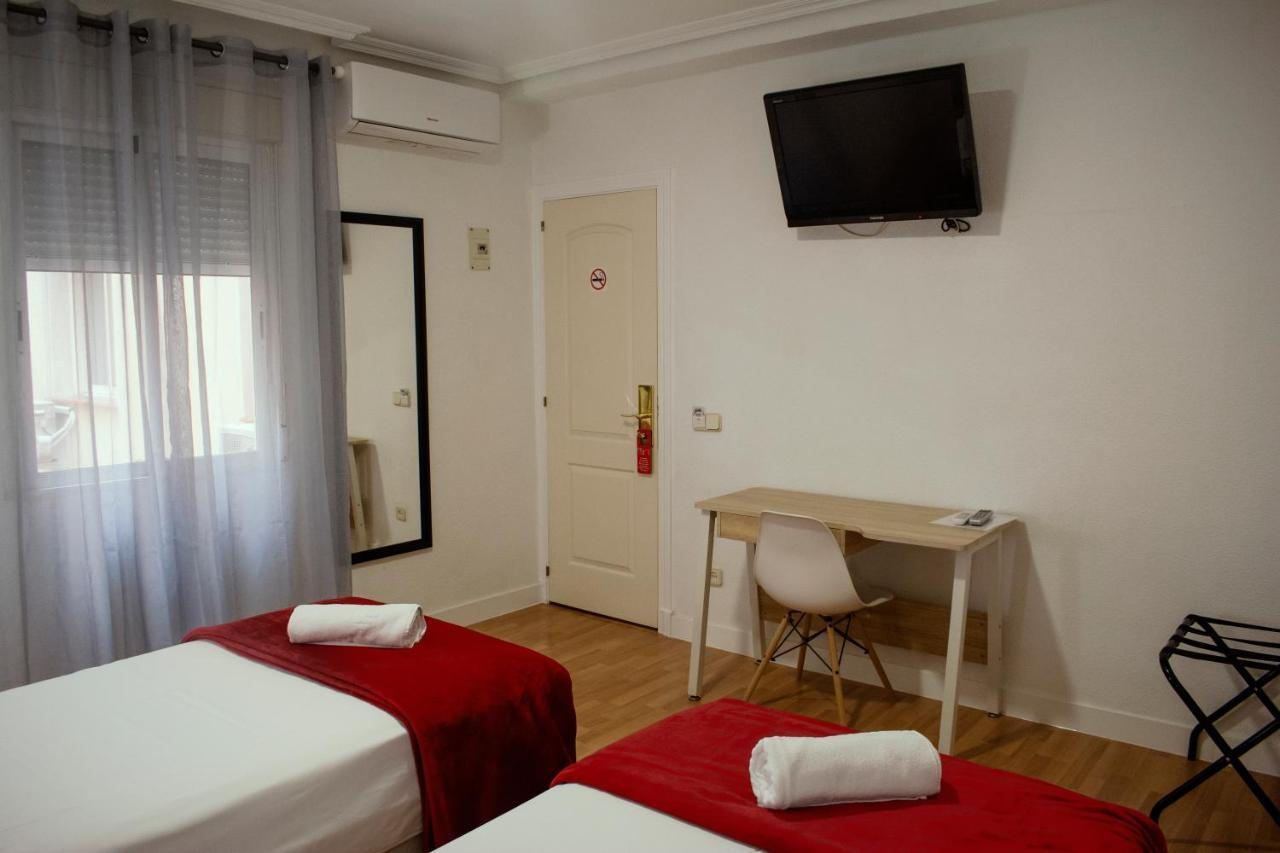 Hostal Artico Madrid Exteriér fotografie