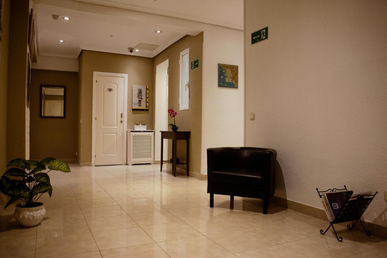 Hostal Artico Madrid Exteriér fotografie